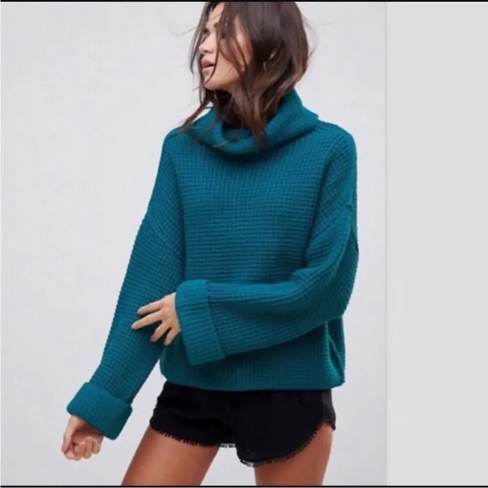 FREE PEOPLE | Park City Chunky Knit Teal Cowl Neck Sweater Women’s Size Medium